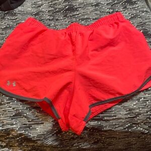 Women’s Large under armour outfit